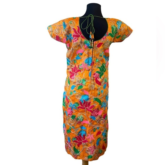 Beautiful Indian Orange Floral Embroidered Kurta - Picture 3 of 16